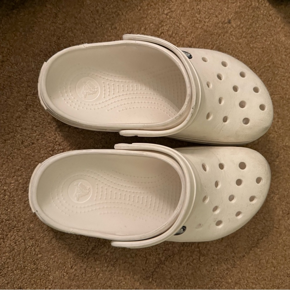 Size 8 - image 1